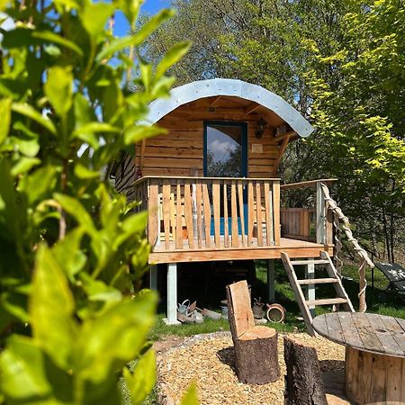 La Roulotte Tiny House Du Mond'Ideal Leval  Eksteriør billede