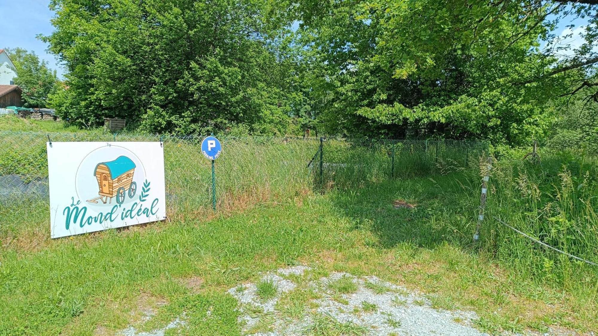 La Roulotte Tiny House Du Mond'Ideal Leval  Eksteriør billede